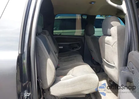 2004 Chevrolet Avalanche 1500 из США, поврежденный, VIN 3GNEC12T54G304847